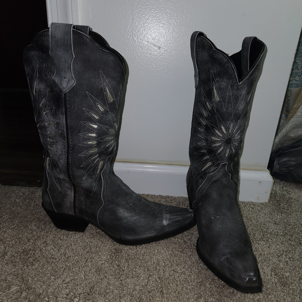 Laredo Size 9.5 Boots